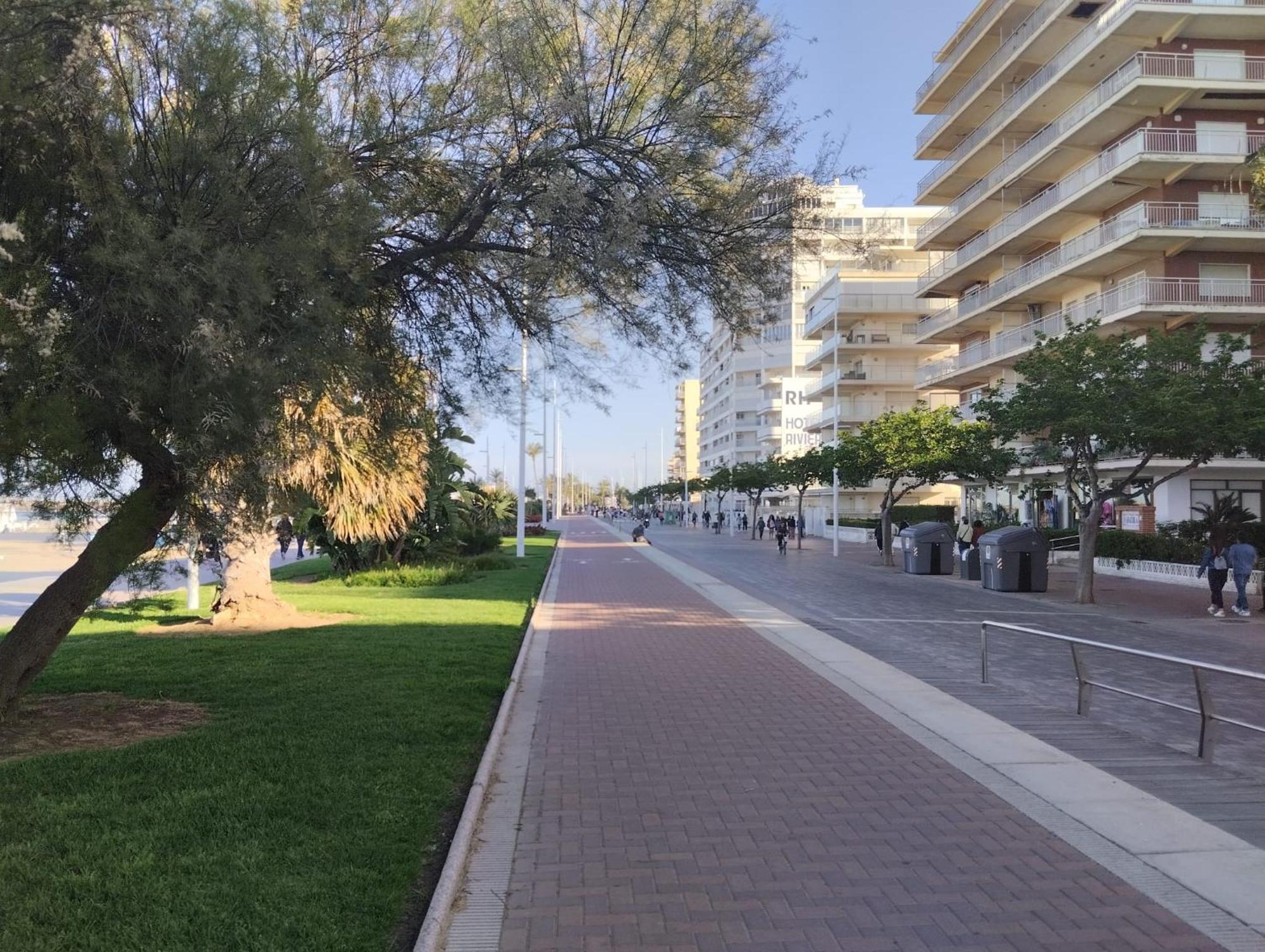 Baleares III Apartamento A 100 Metros De La Arena Playa de Gandia Exterior photo